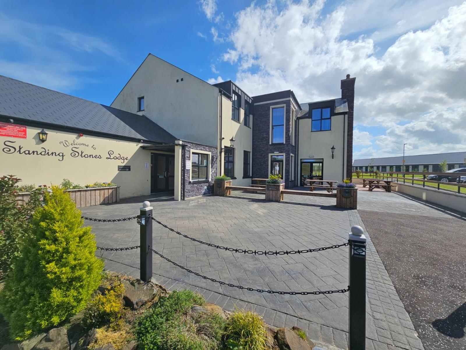 Standing Stones Lodge Belfast Buitenkant foto